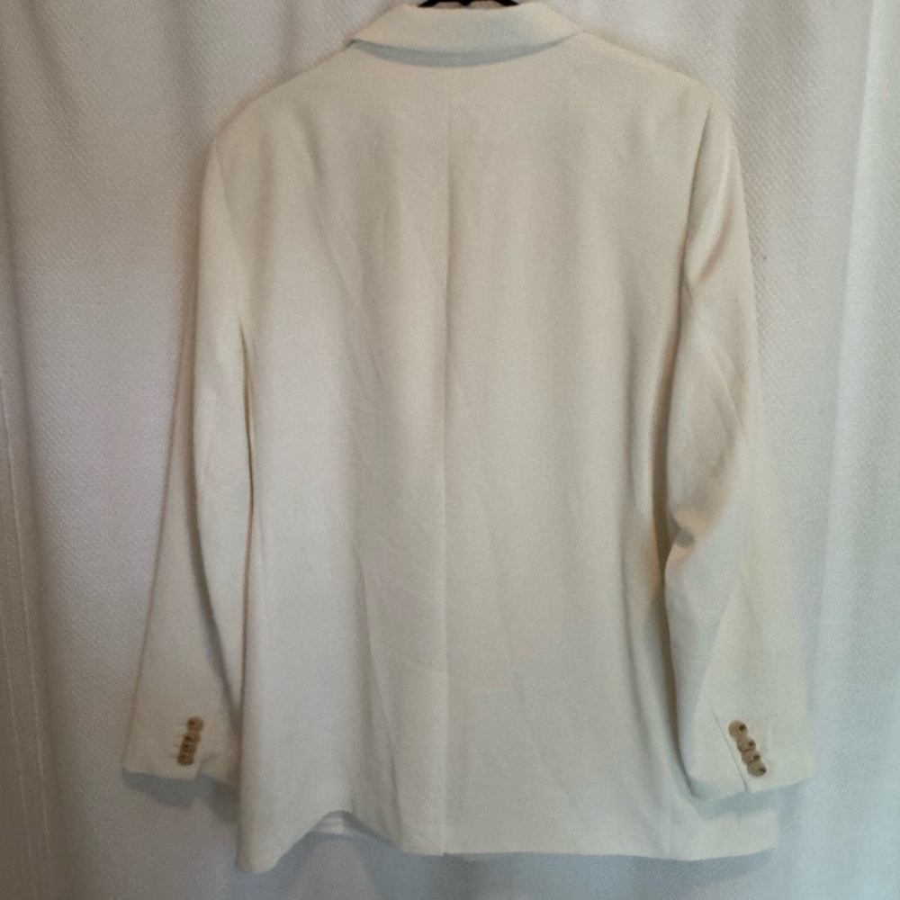 White Zara Blazer with Button Detail - Picture 3 of 4